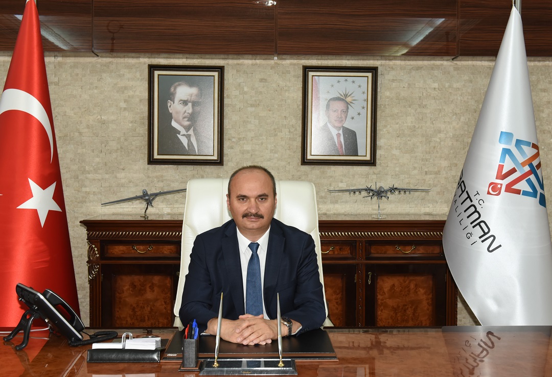 Valimiz Ekrem Canalp’in 8 Mart Dünya Kadınlar Günü Mesajı 